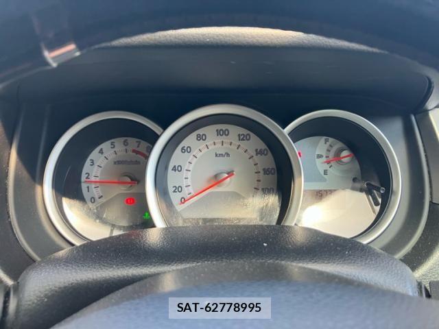 Nissan TIIDA 2010-07 8884493-14