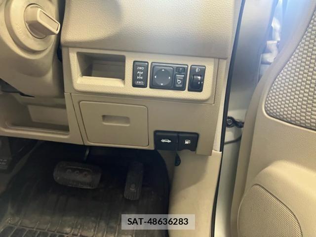 Nissan TIIDA 2007-08 7903524-18