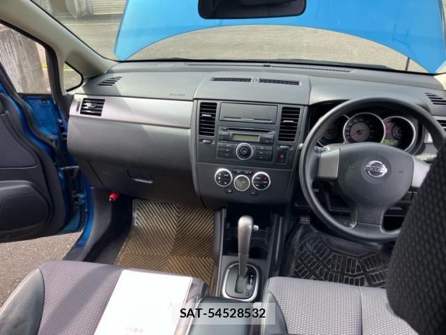 Nissan TIIDA 2005-11 8832092-20