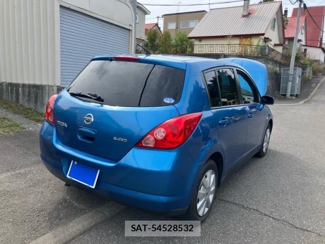 Nissan TIIDA 2005-11 8832092-3