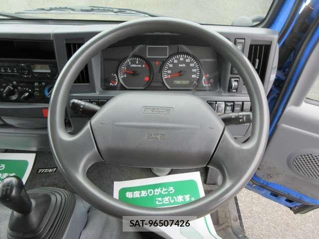 Mazda TITAN 2018-02 518485-12