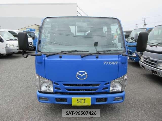 Mazda TITAN 2018-02 518485-3