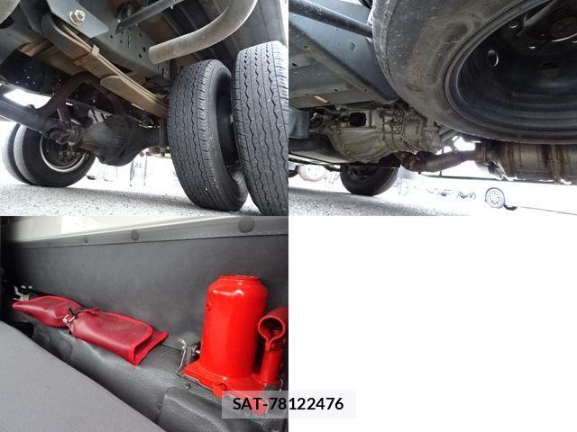 Mazda TITAN 2017-11 642268-12