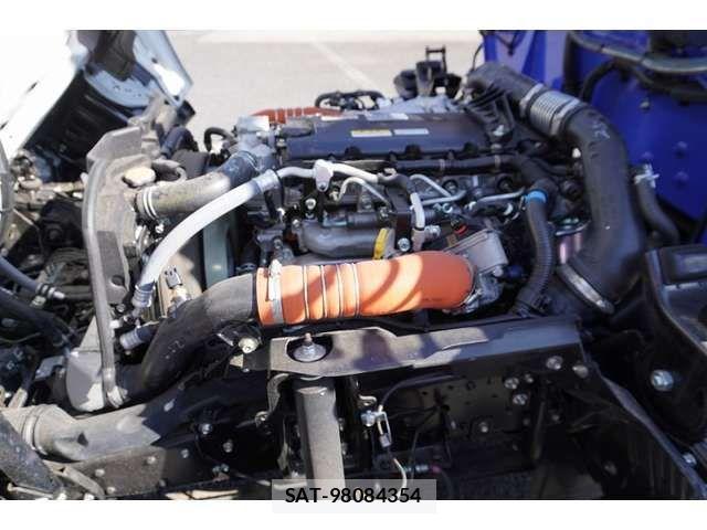 Mazda TITAN 2023-08 796713-12