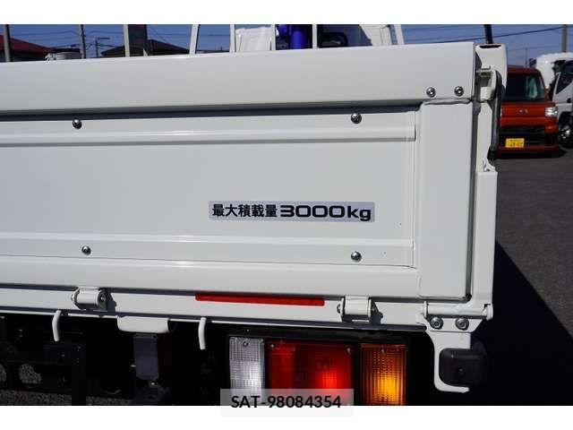 Mazda TITAN 2023-08 796713-17