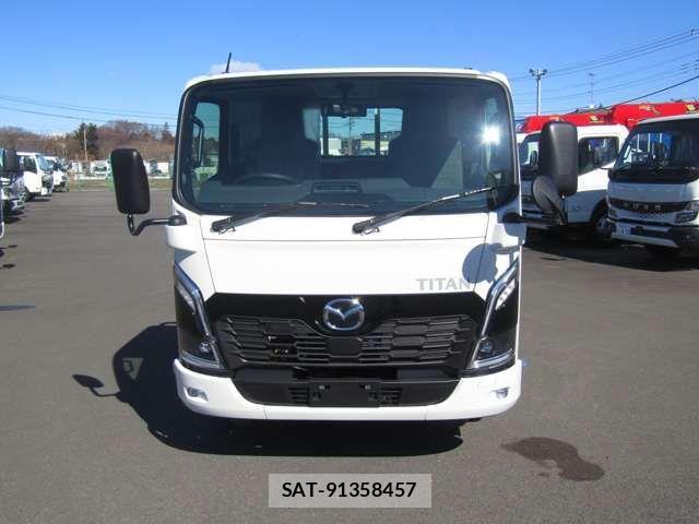 Mazda TITAN 2025-02 816246-1