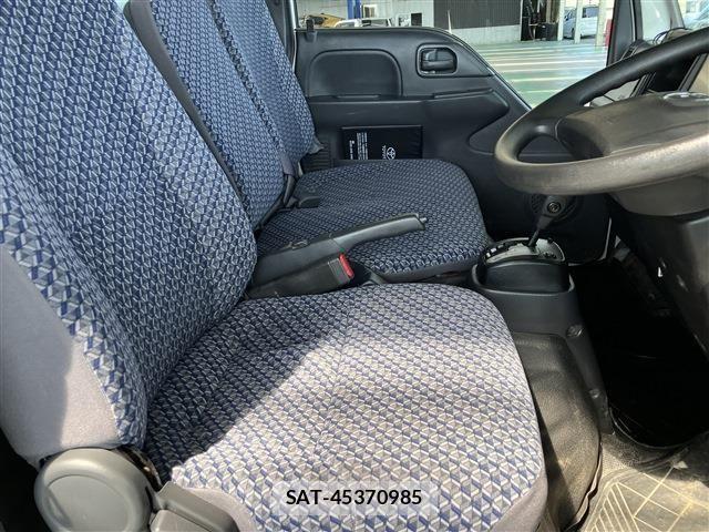 Mazda TITAN 2021-12 1143148-15