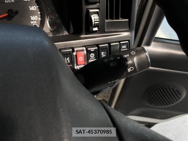 Mazda TITAN 2021-12 1143148-20