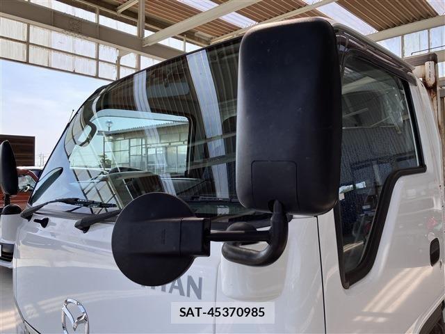 Mazda TITAN 2021-12 1143148-23