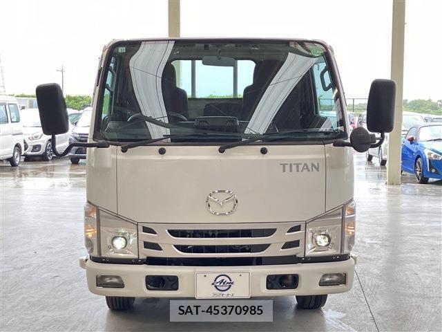 Mazda TITAN 2021-12 1143148-24