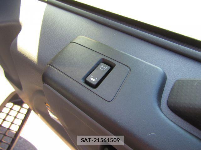Mazda TITAN 2025-07 1218082-28