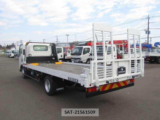 Mazda TITAN 2025-07 1218082-6