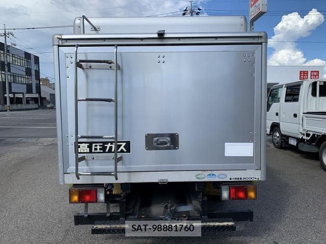 Mazda TITAN 2013-06 1225820-5