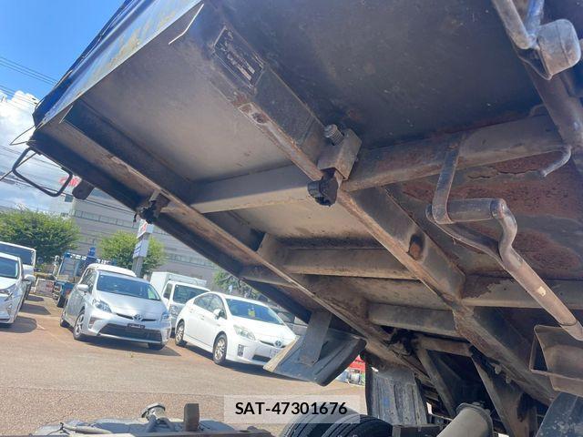 Mazda TITAN 2010-07 1229810-3