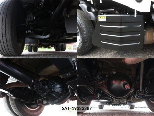 Mazda TITAN 2017-09 1315701-19