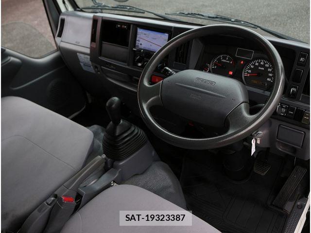 Mazda TITAN 2017-09 1315701-20