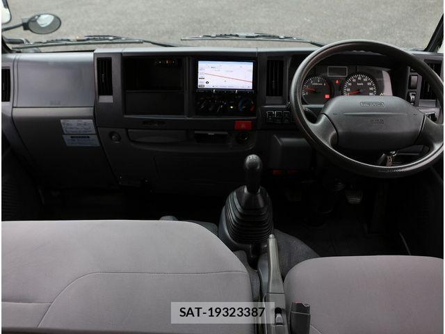 Mazda TITAN 2017-09 1315701-22