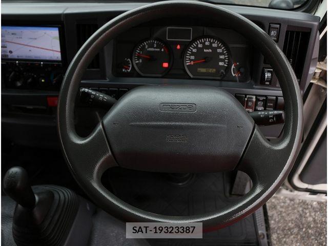 Mazda TITAN 2017-09 1315701-23