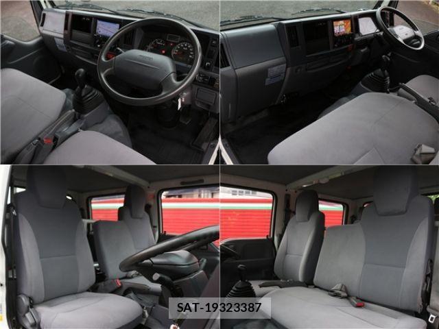 Mazda TITAN 2017-09 1315701-28