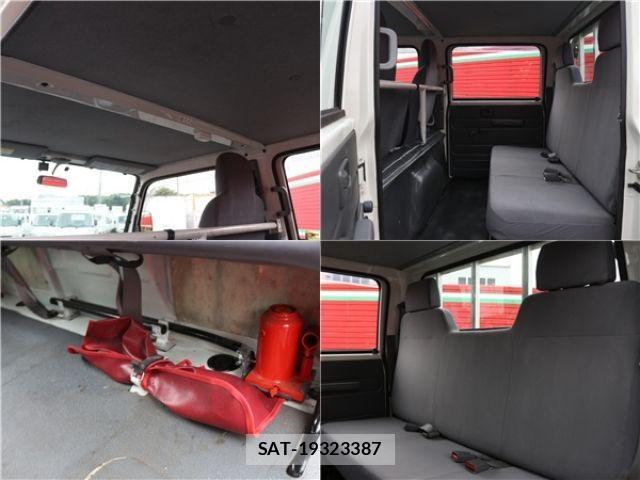 Mazda TITAN 2017-09 1315701-29