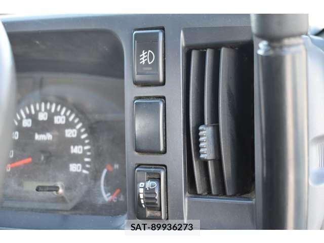 Mazda TITAN 2009-08 1355997-14