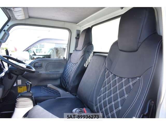 Mazda TITAN 2009-08 1355997-7