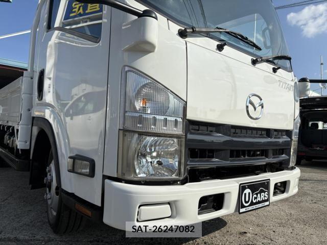 Mazda TITAN 2013-06 1362358-14