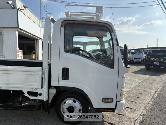 Mazda TITAN 2013-06 1362358-16