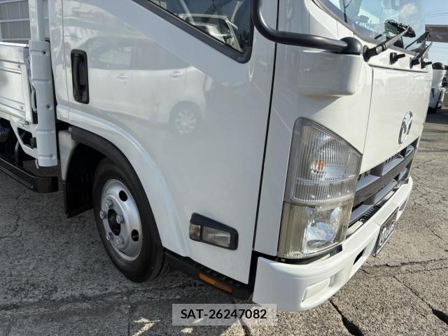 Mazda TITAN 2013-06 1362358-18
