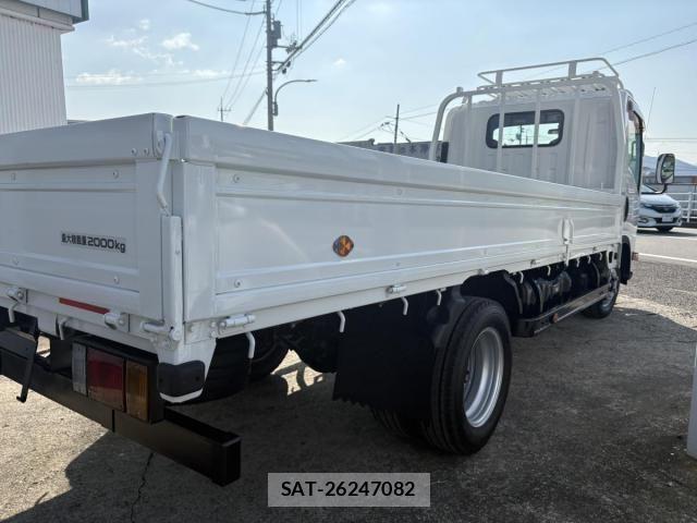 Mazda TITAN 2013-06 1362358-29