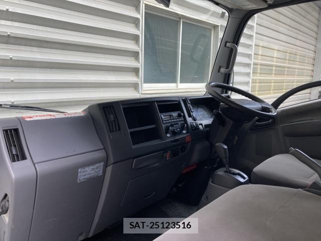 Mazda TITAN 2013-06 1082419-15