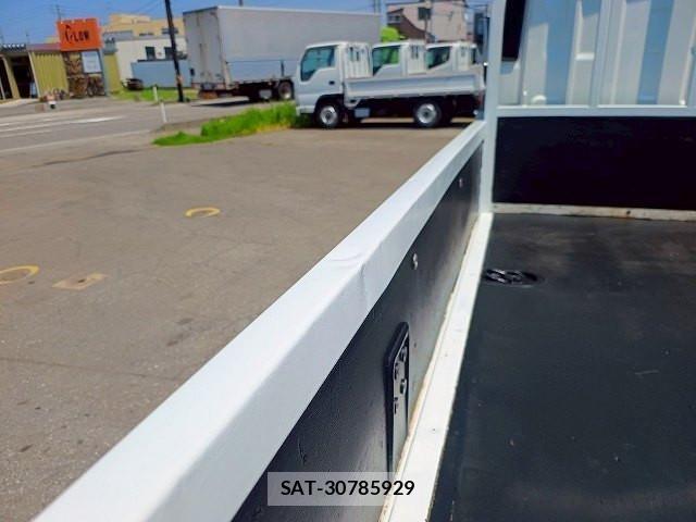 Mazda TITAN 2020-02 963984-6