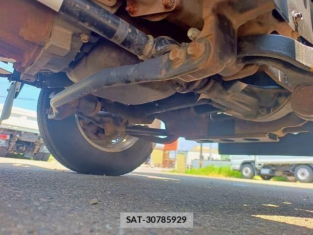 Mazda TITAN 2020-02 963984-20