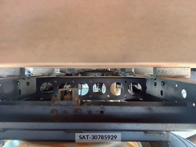 Mazda TITAN 2020-02 963984-26