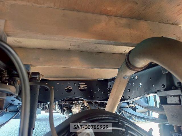 Mazda TITAN 2020-02 963984-27