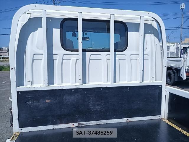 Mazda TITAN 2018-06 443658-4