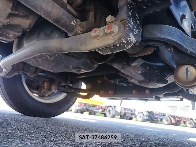 Mazda TITAN 2018-06 443658-12