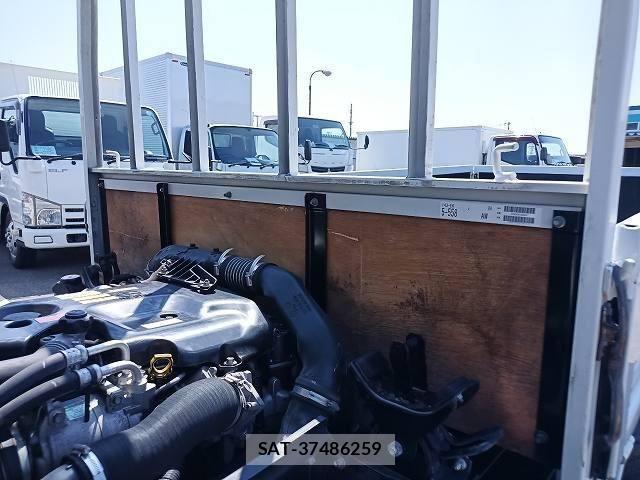 Mazda TITAN 2018-06 443658-17