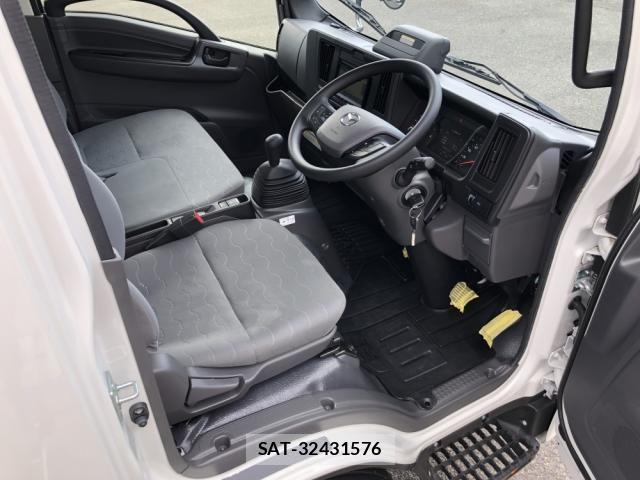 Mazda TITAN 2020-04 537429-7