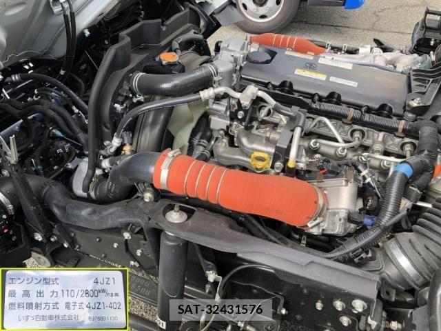 Mazda TITAN 2020-04 537429-9