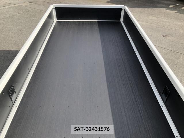 Mazda TITAN 2020-04 537429-12