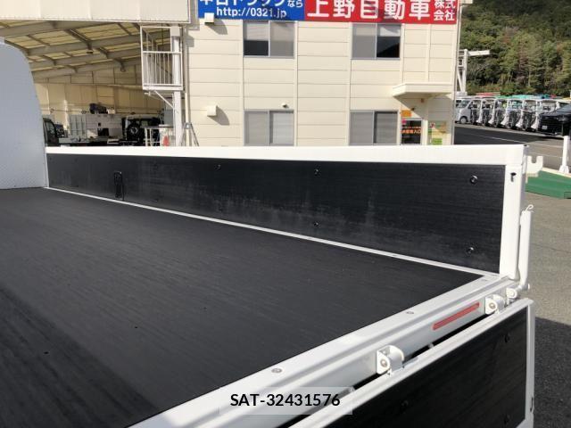 Mazda TITAN 2020-04 537429-14
