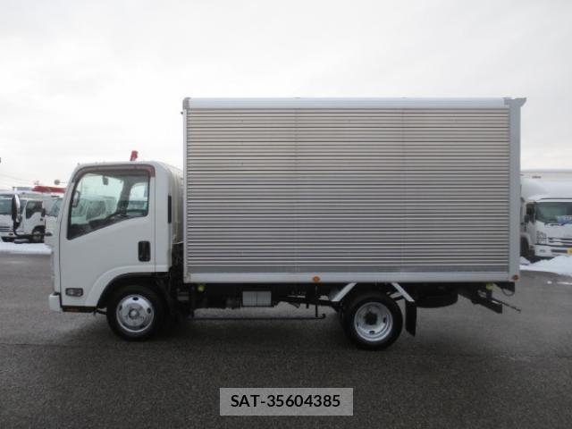 Mazda TITAN 2017-09 409677-8