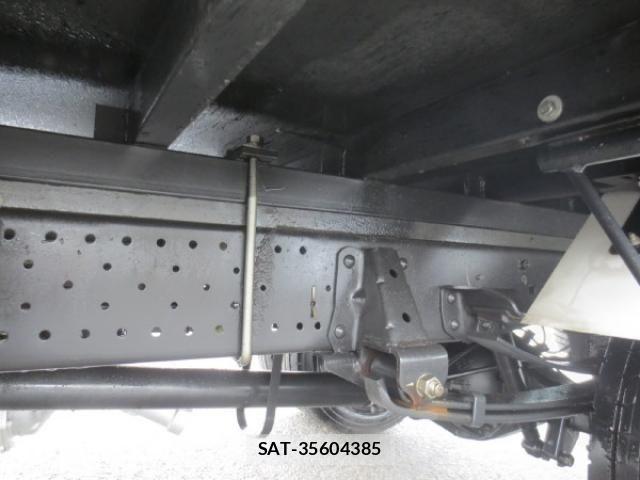 Mazda TITAN 2017-09 409677-10