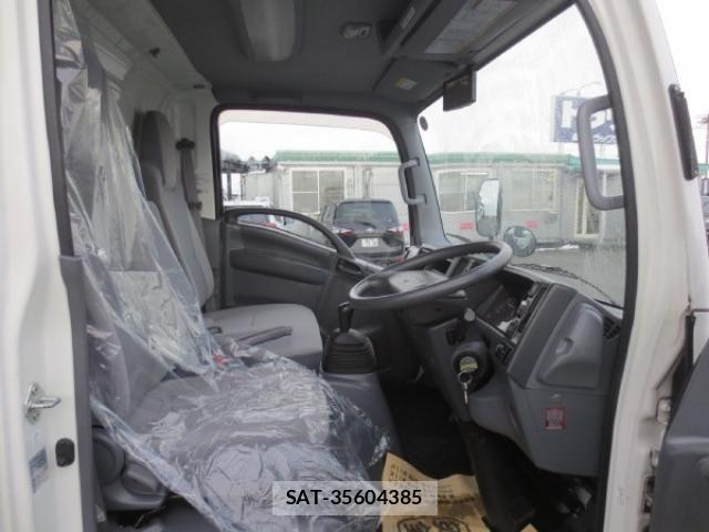 Mazda TITAN 2017-09 409677-11