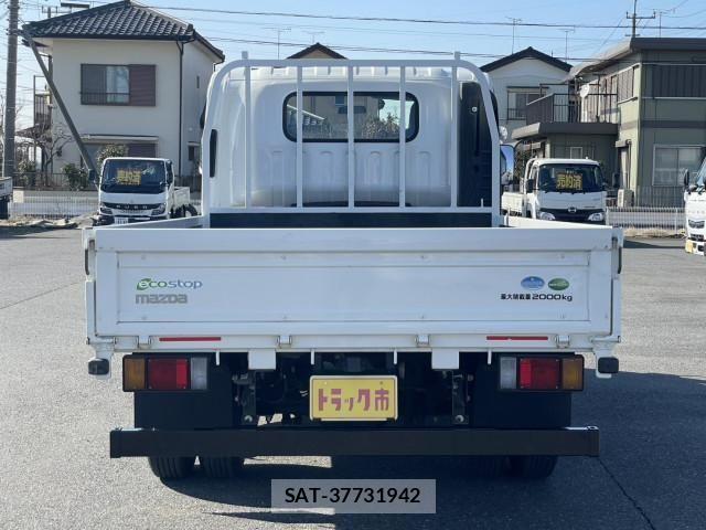 Mazda TITAN 2019-01 817104-5