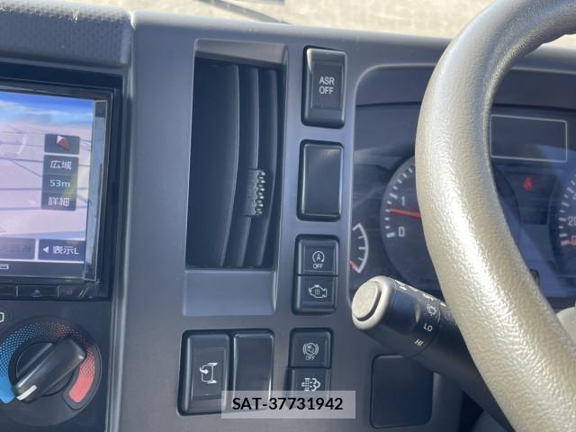 Mazda TITAN 2019-01 817104-23
