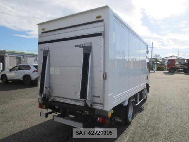 Mazda TITAN 2020-07 537443-3