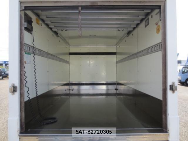 Mazda TITAN 2020-07 537443-10