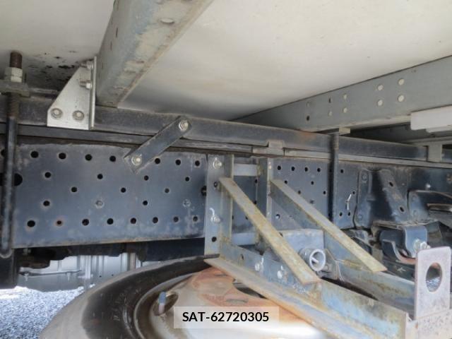 Mazda TITAN 2020-07 537443-12